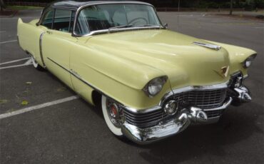 Cadillac-Coupe-deville-1954-Apollo-Goldblack-Green-17