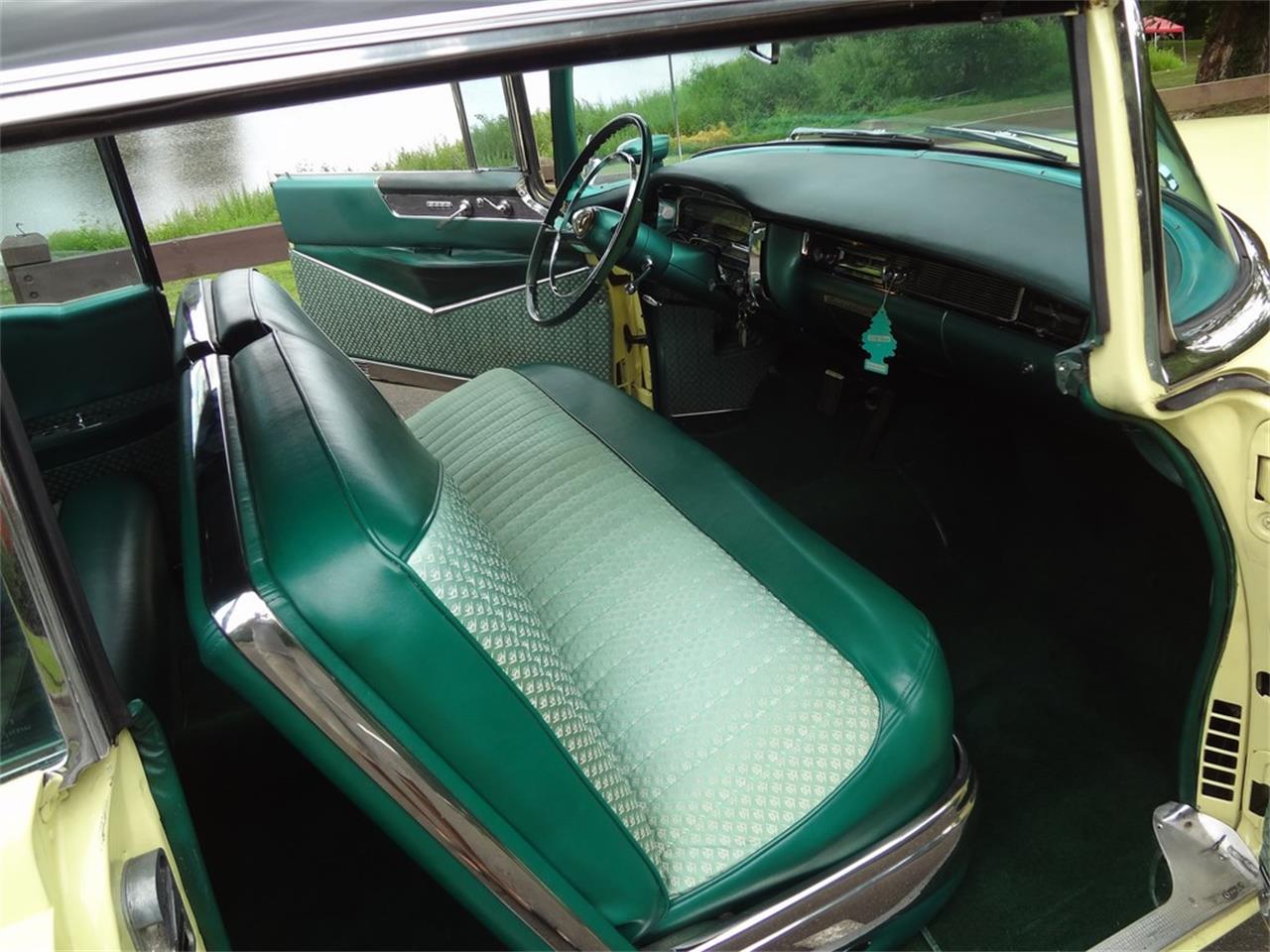 Cadillac-Coupe-deville-1954-Apollo-Goldblack-Green-25