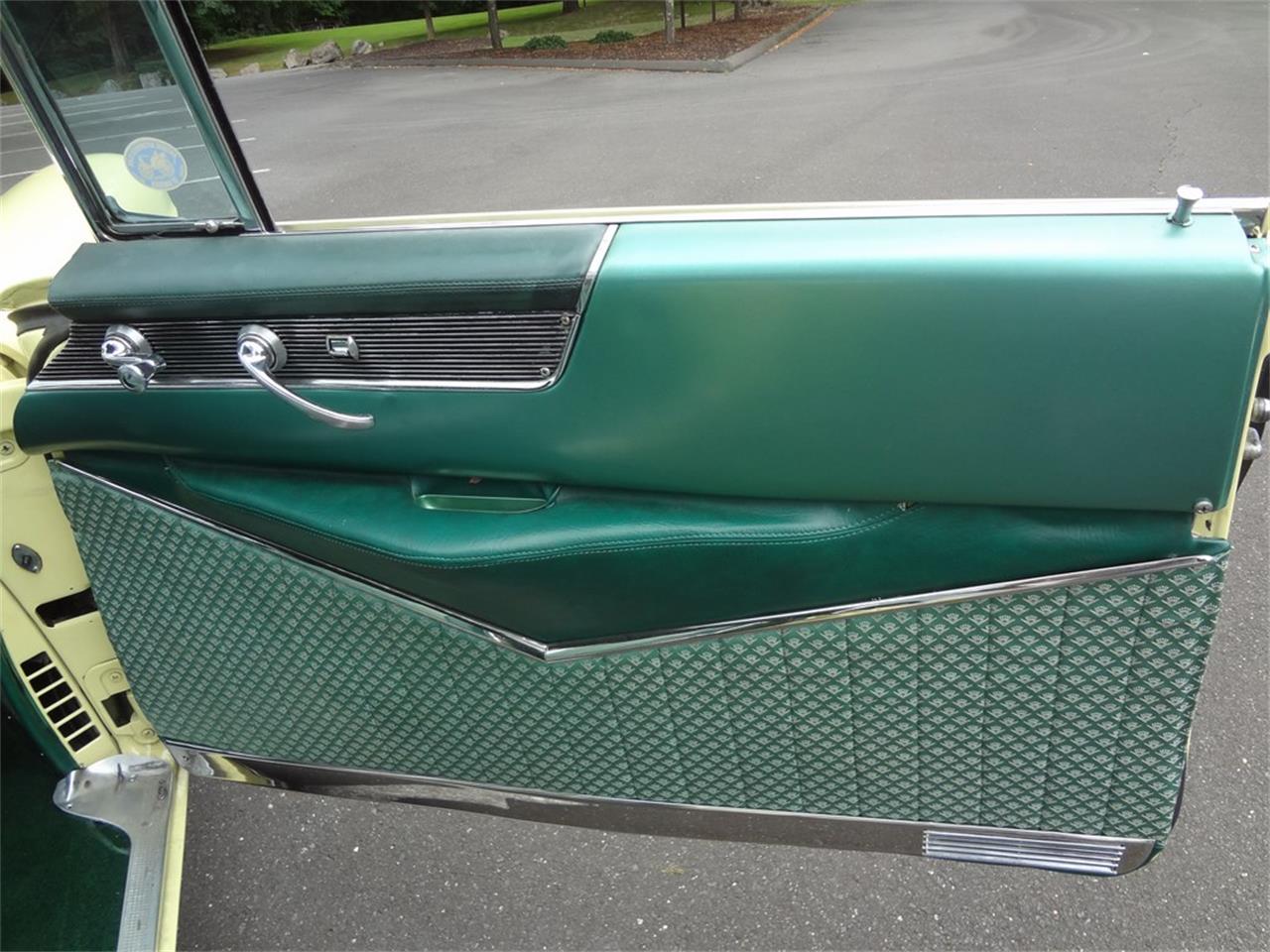 Cadillac-Coupe-deville-1954-Apollo-Goldblack-Green-26