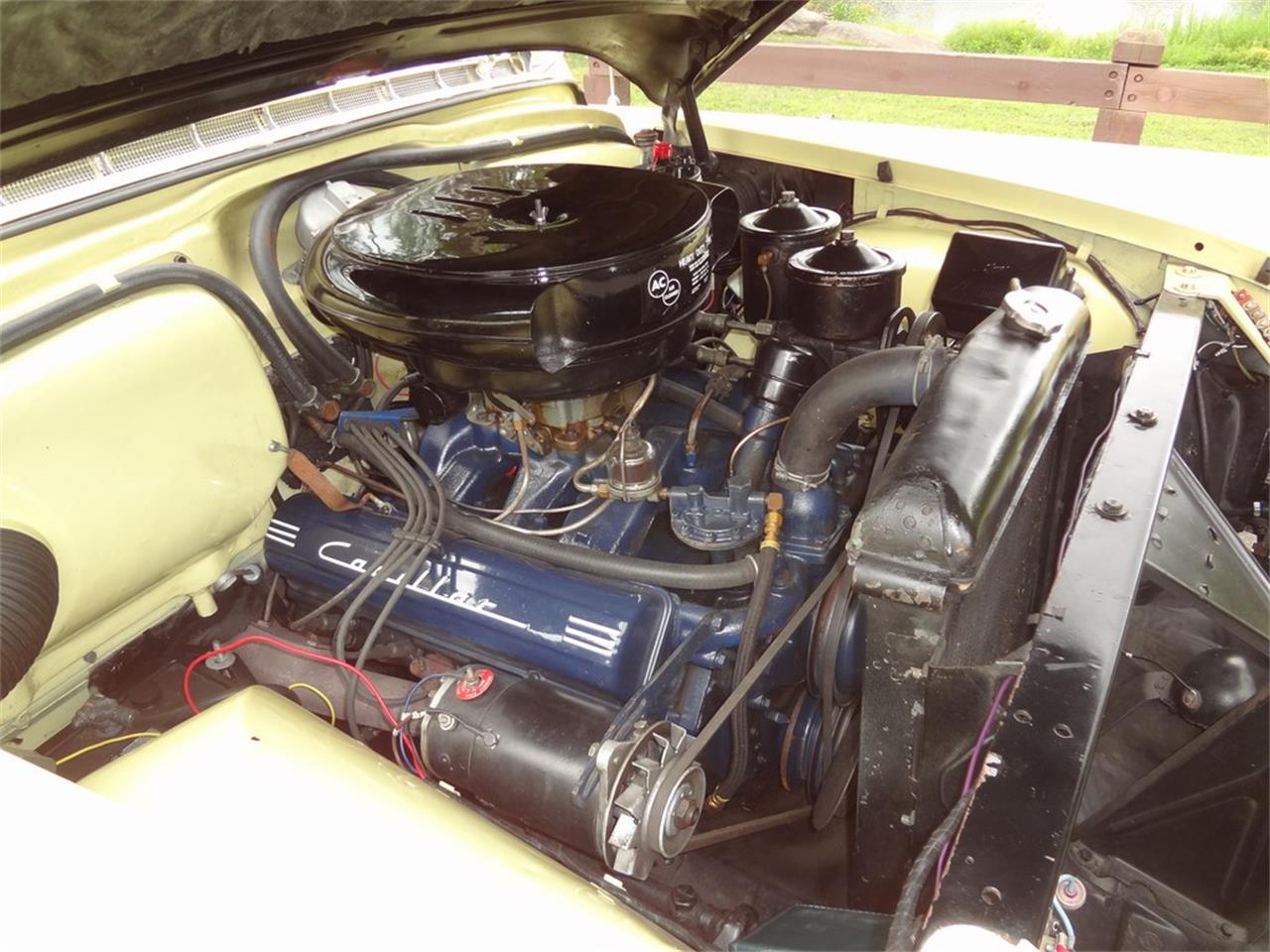 Cadillac-Coupe-deville-1954-Apollo-Goldblack-Green-30