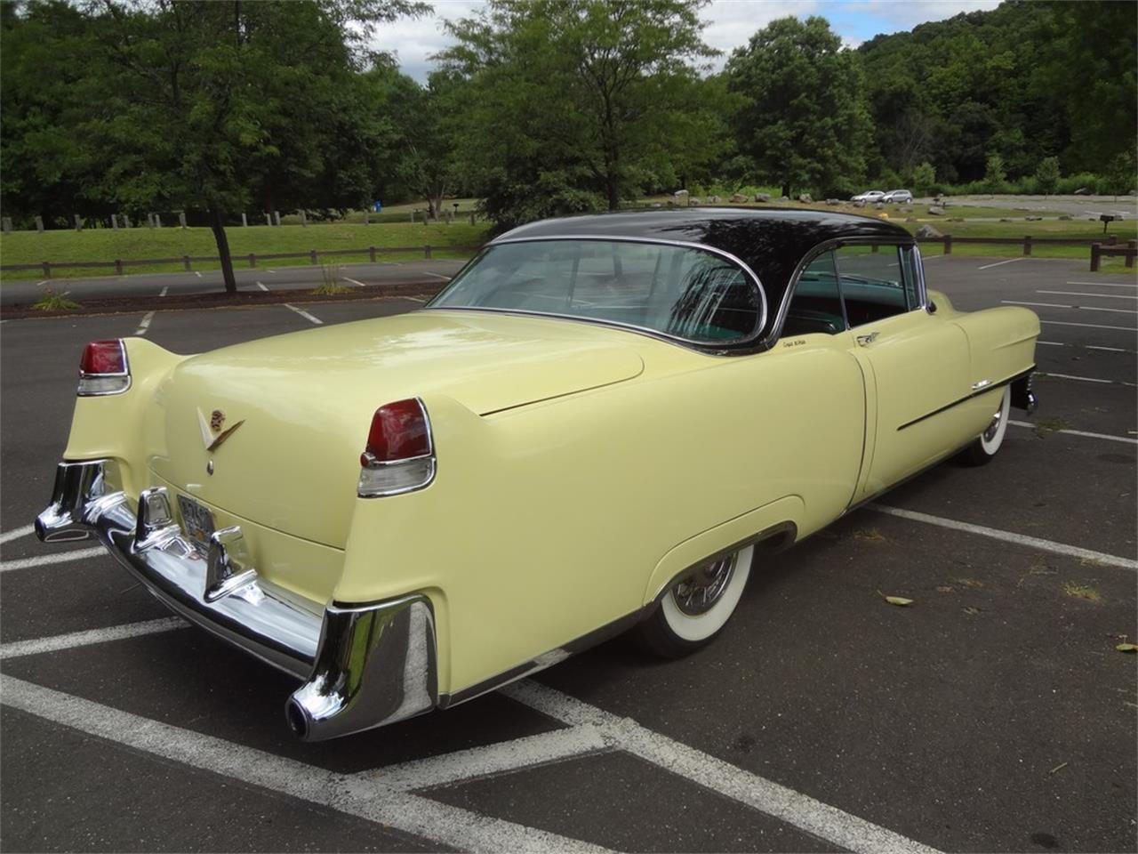 Cadillac-Coupe-deville-1954-Apollo-Goldblack-Green-8