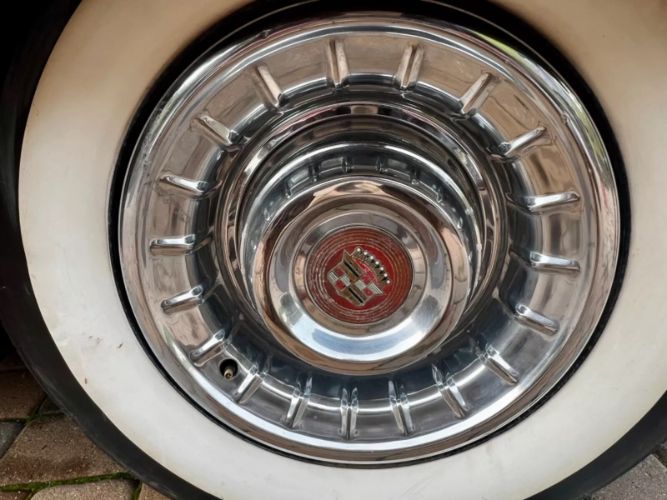 Cadillac-Coupe-deville-1956-21