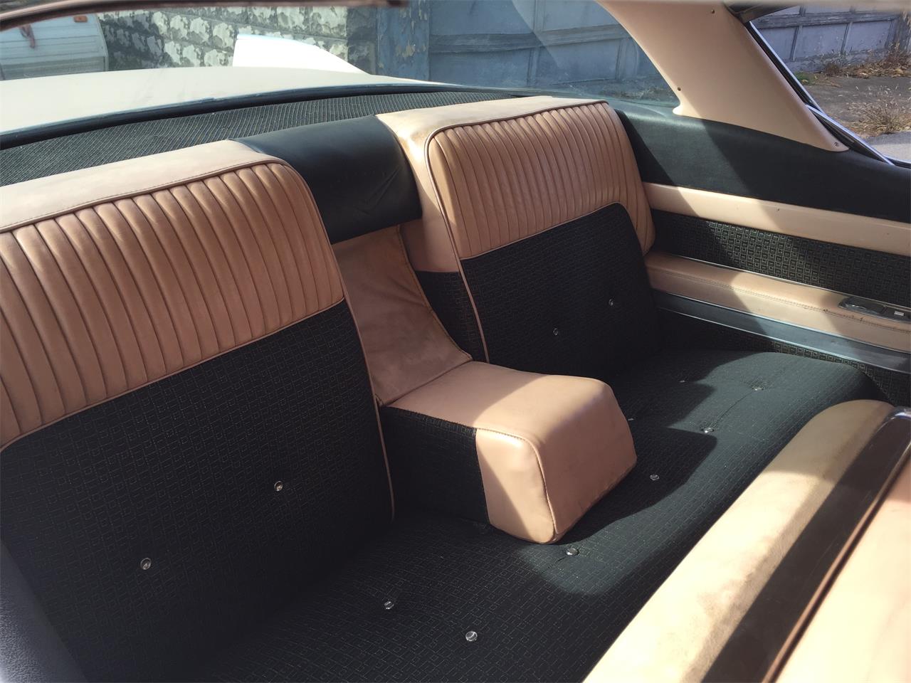 Cadillac-Coupe-deville-1957-Laurel-Mountain-Pink-PinkSilver-11