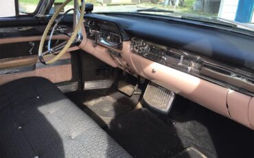Cadillac-Coupe-deville-1957-Laurel-Mountain-Pink-PinkSilver-12
