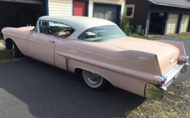 Cadillac-Coupe-deville-1957-Laurel-Mountain-Pink-PinkSilver-3