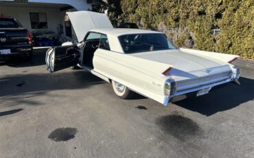 Cadillac-Coupe-deville-1962-White-Black-11