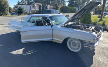 Cadillac-Coupe-deville-1962-White-Black-21