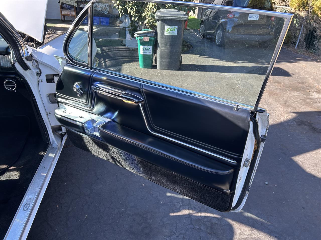 Cadillac-Coupe-deville-1962-White-Black-6