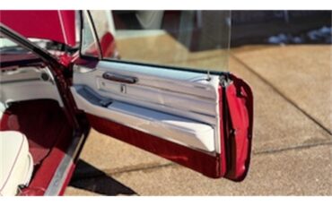 Cadillac-Coupe-deville-1966-Flemenco-Red-White-w-Red-Piping-18