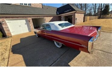Cadillac-Coupe-deville-1966-Flemenco-Red-White-w-Red-Piping-2