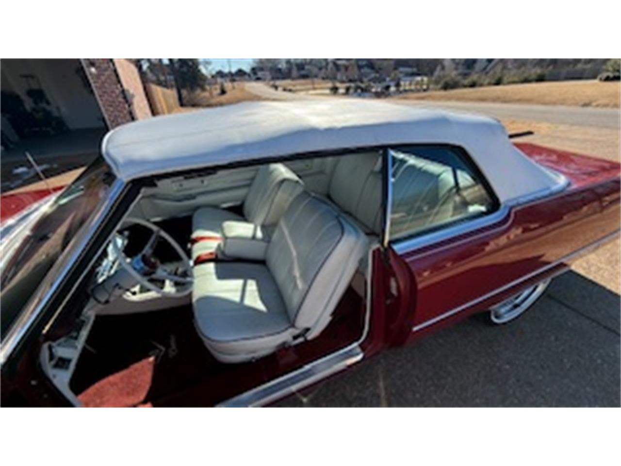 Cadillac-Coupe-deville-1966-Flemenco-Red-White-w-Red-Piping-23
