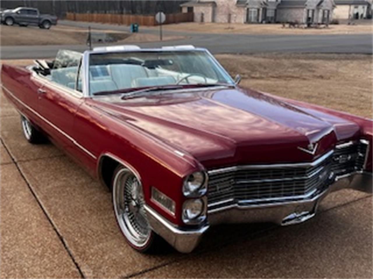 Cadillac-Coupe-deville-1966-Flemenco-Red-White-w-Red-Piping-32