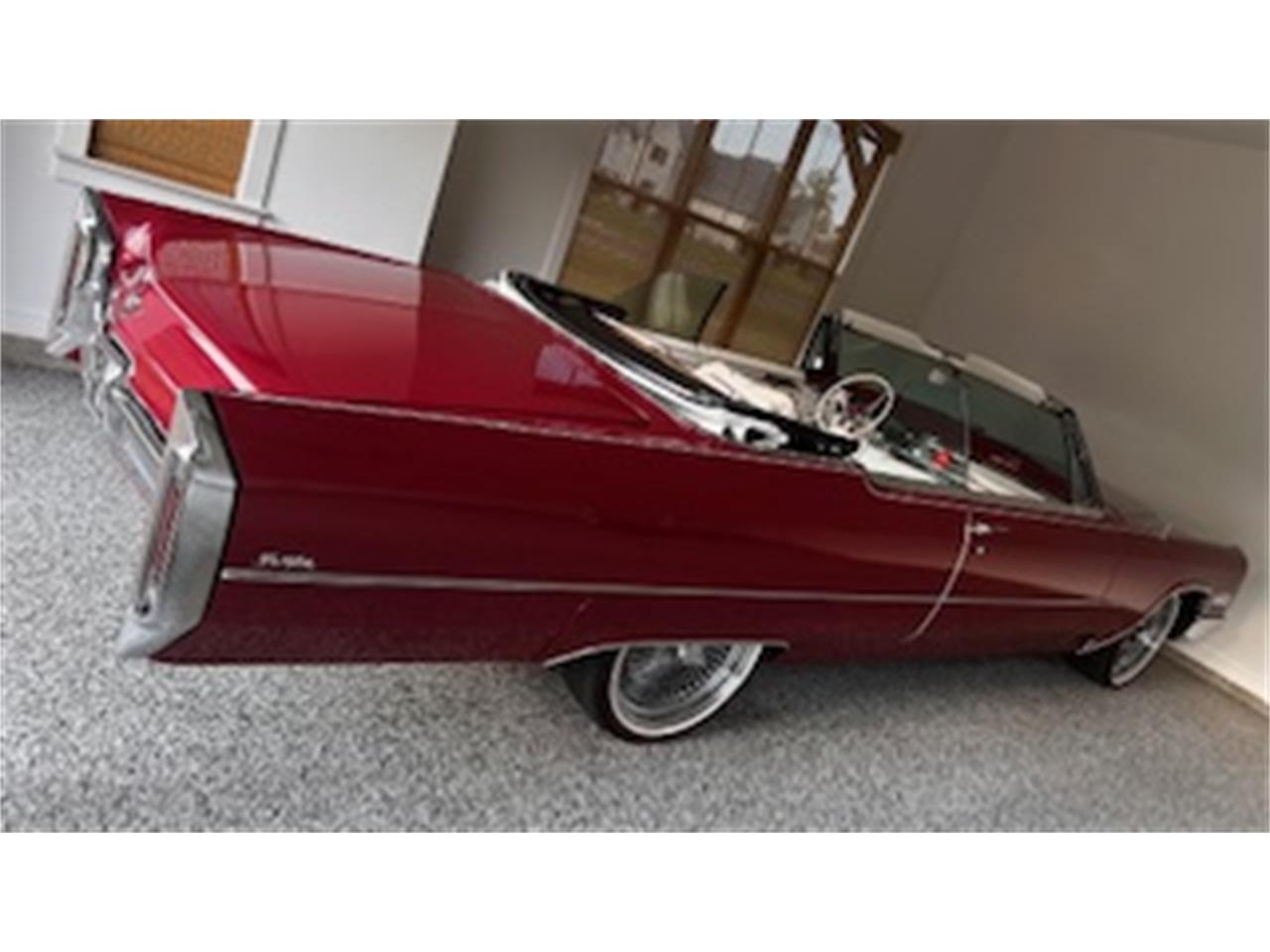 Cadillac-Coupe-deville-1966-Flemenco-Red-White-w-Red-Piping-8