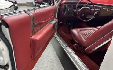 Cadillac-Coupe-deville-1979-White-Red-10