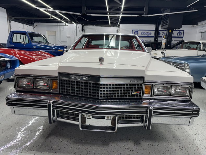 Cadillac-Coupe-deville-1979-White-Red-15