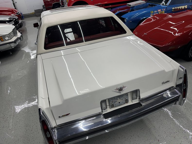 Cadillac-Coupe-deville-1979-White-Red-16