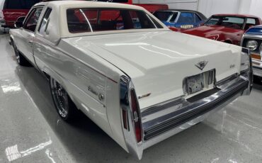 Cadillac-Coupe-deville-1979-White-Red-17