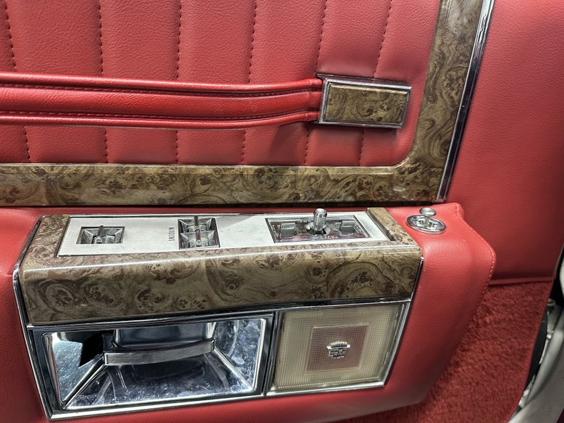 Cadillac-Coupe-deville-1979-White-Red-24
