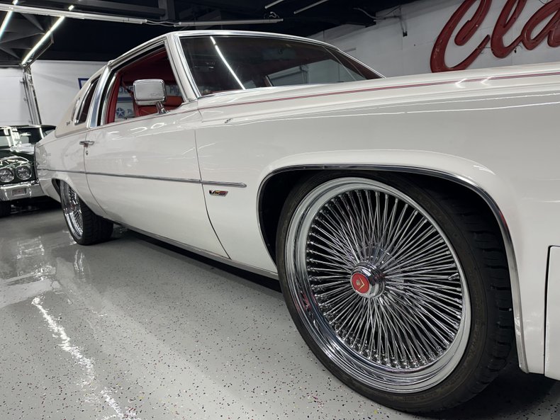 Cadillac-Coupe-deville-1979-White-Red-3