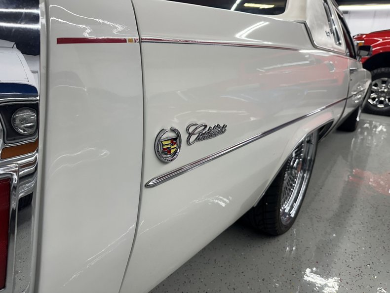 Cadillac-Coupe-deville-1979-White-Red-5