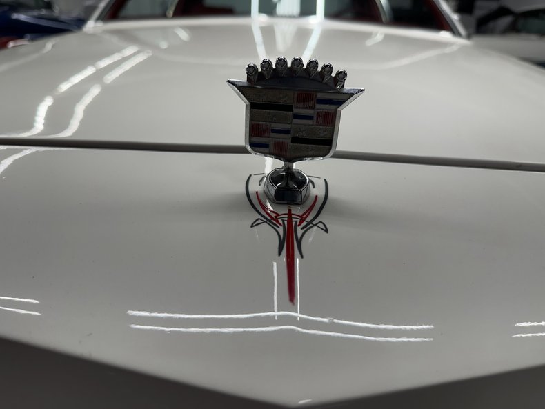 Cadillac-Coupe-deville-1979-White-Red-6
