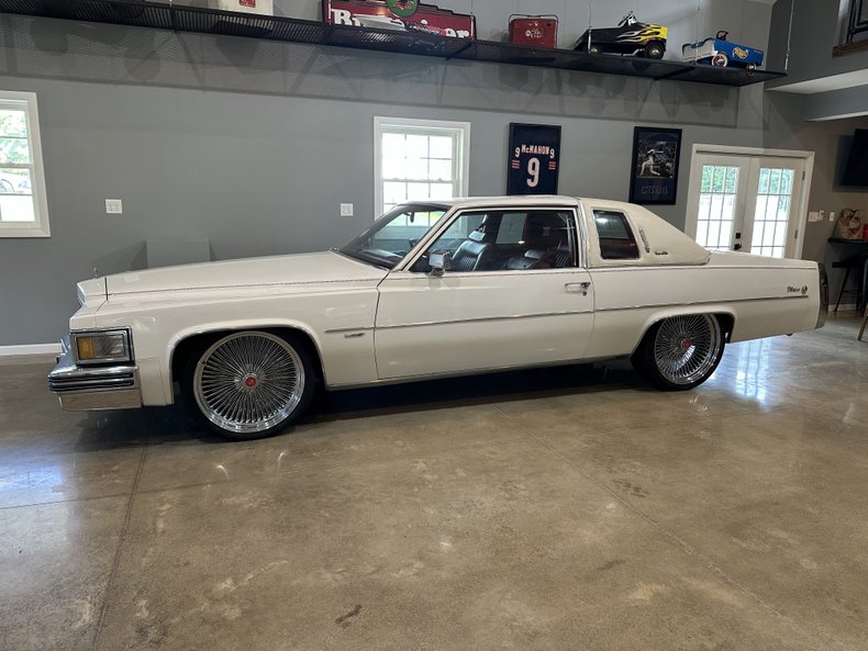 Cadillac-Coupe-deville-1979-White-Red-8