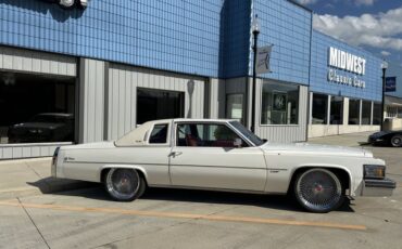 Cadillac-Coupe-deville-1979-White-Red-9