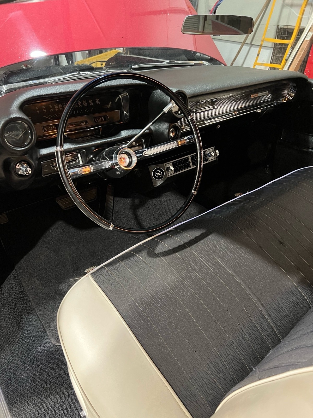 Cadillac-DeVille-1960-Coupe-28