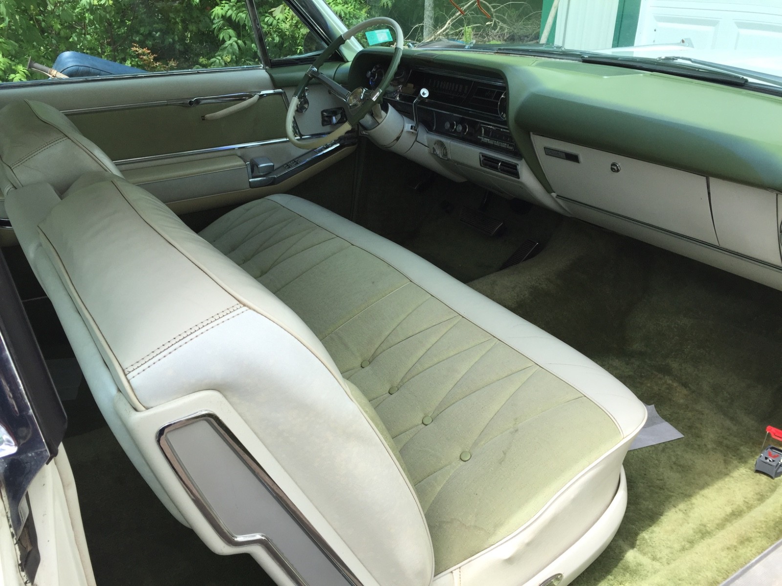 Cadillac-DeVille-1964-Coupe-10