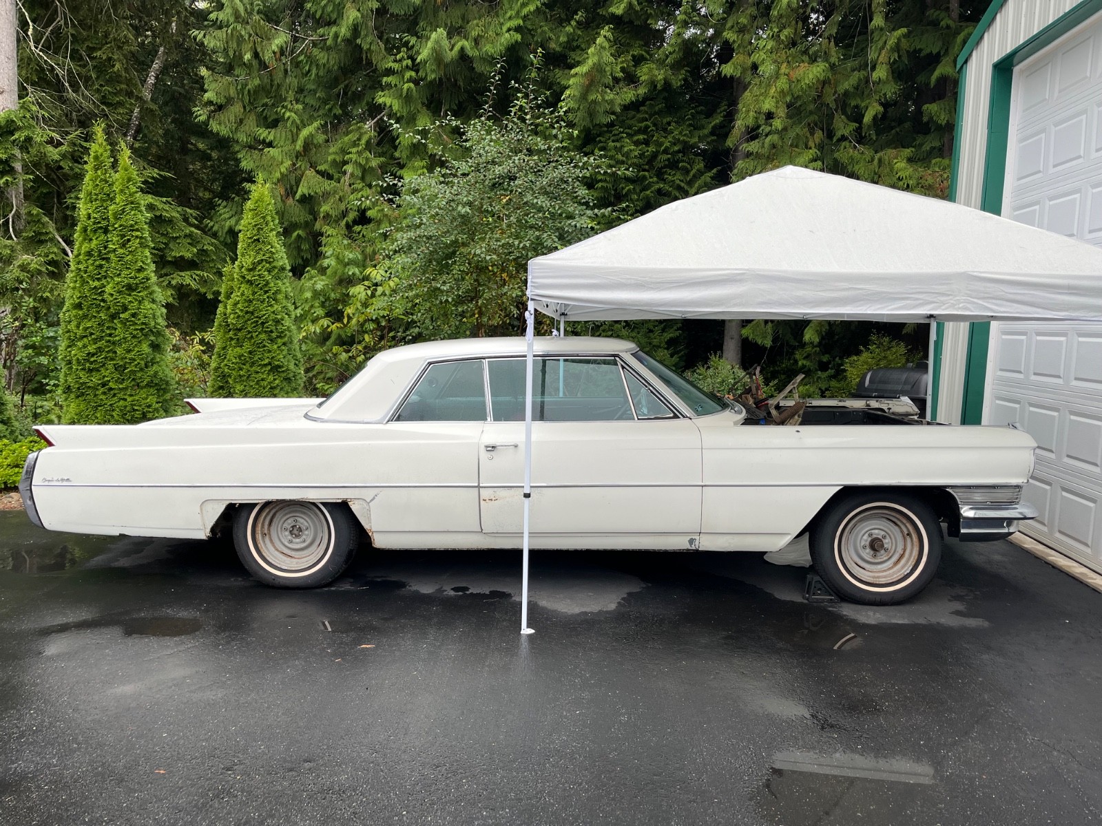 Cadillac-DeVille-1964-Coupe-22