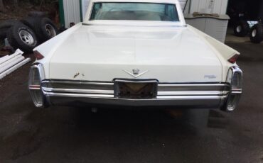 Cadillac-DeVille-1964-Coupe-3