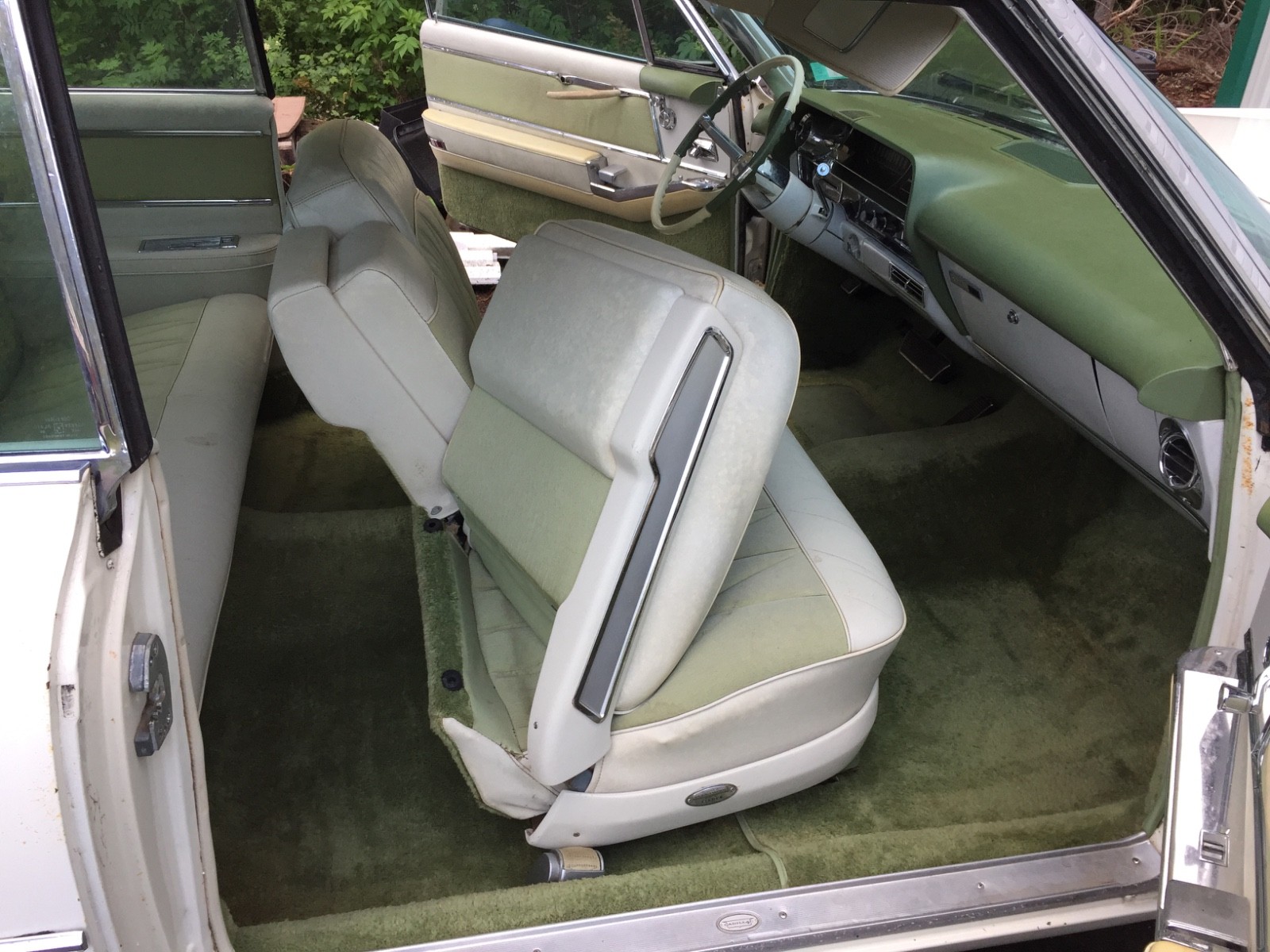 Cadillac-DeVille-1964-Coupe-5