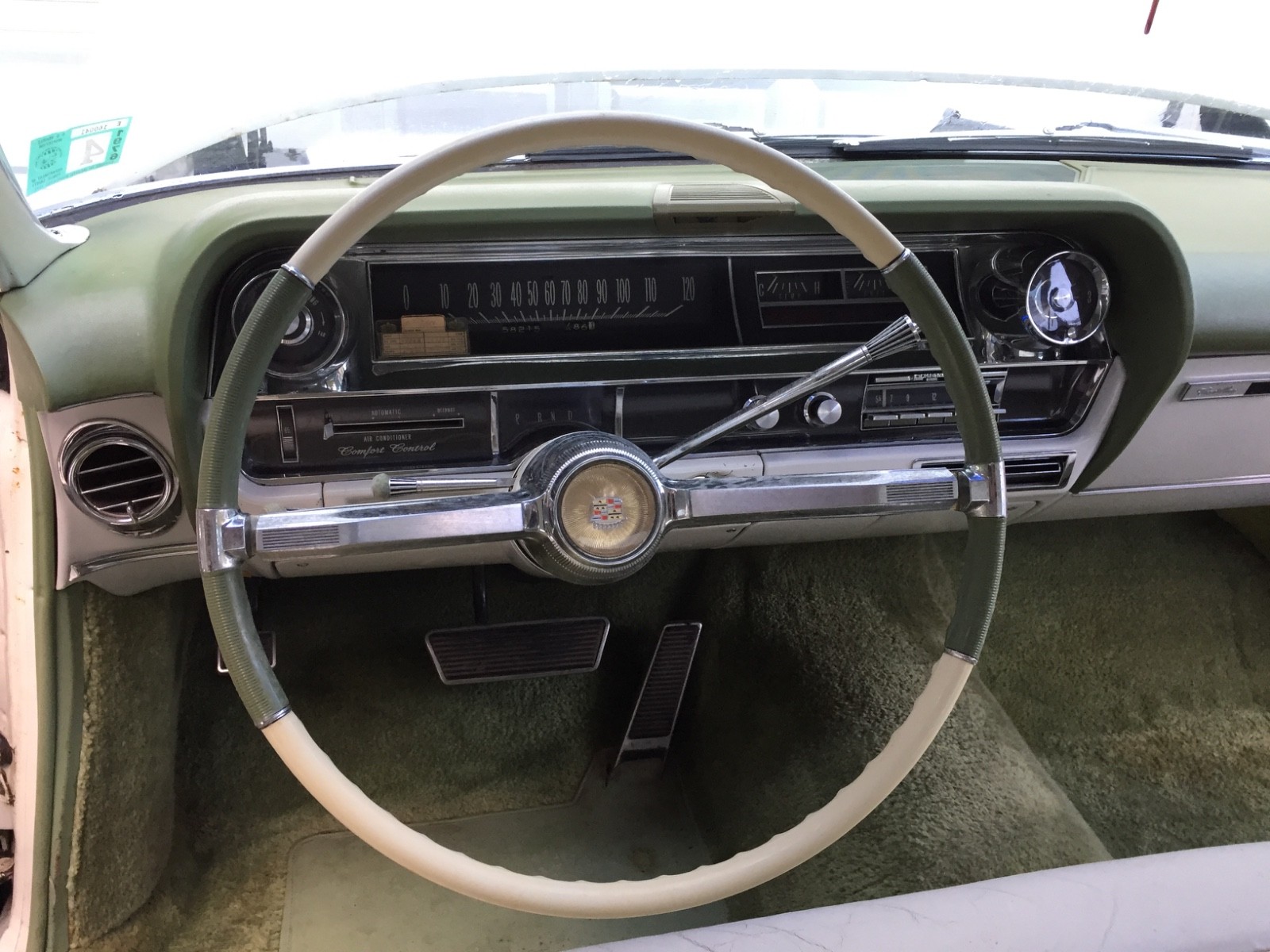 Cadillac-DeVille-1964-Coupe-8