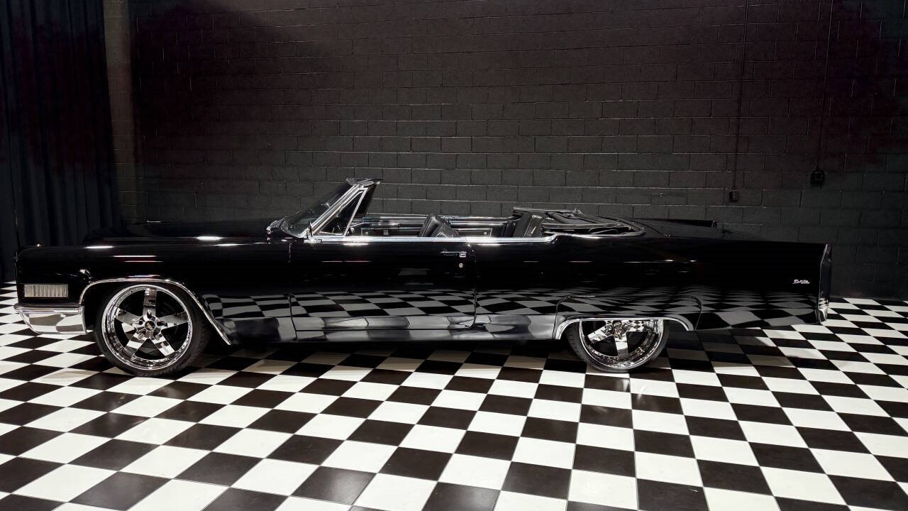 Cadillac-DeVille-1966-Convertible-1