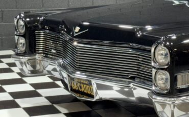 Cadillac-DeVille-1966-Convertible-2