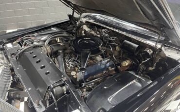 Cadillac-DeVille-1966-Convertible-3