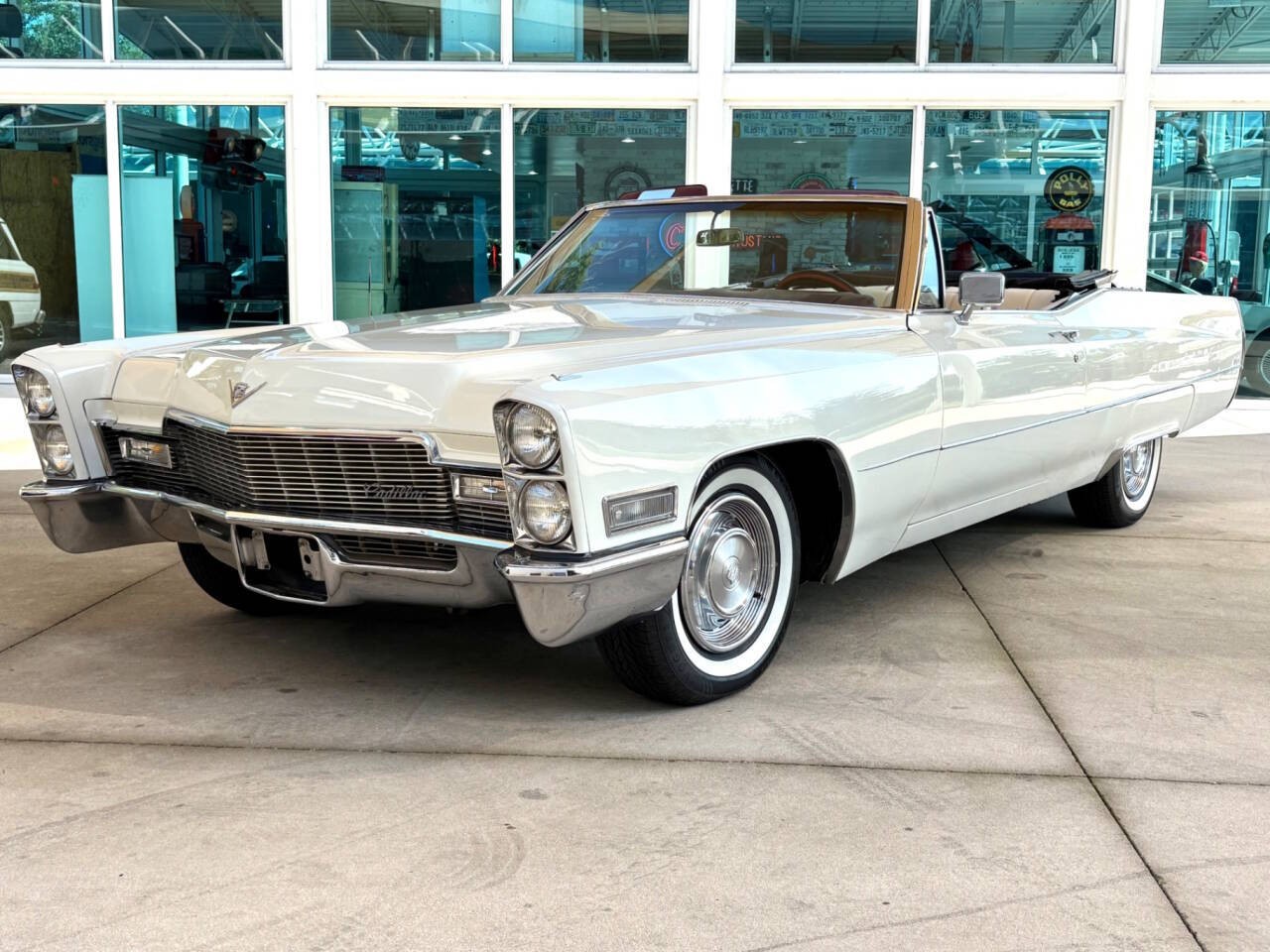 Cadillac-DeVille-1968-Convertible-12