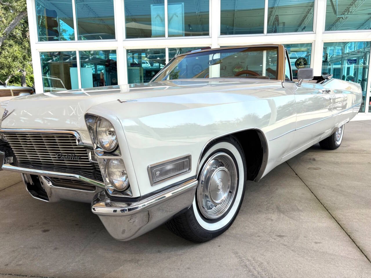 Cadillac-DeVille-1968-Convertible-13