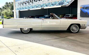 Cadillac-DeVille-1968-Convertible-3