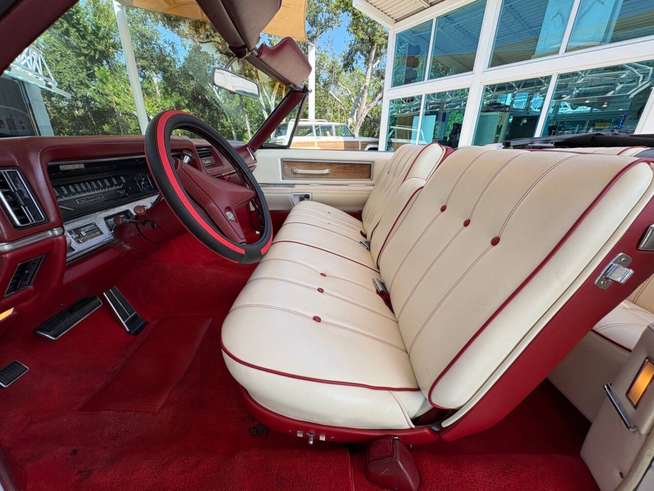 Cadillac-DeVille-1968-Convertible-32