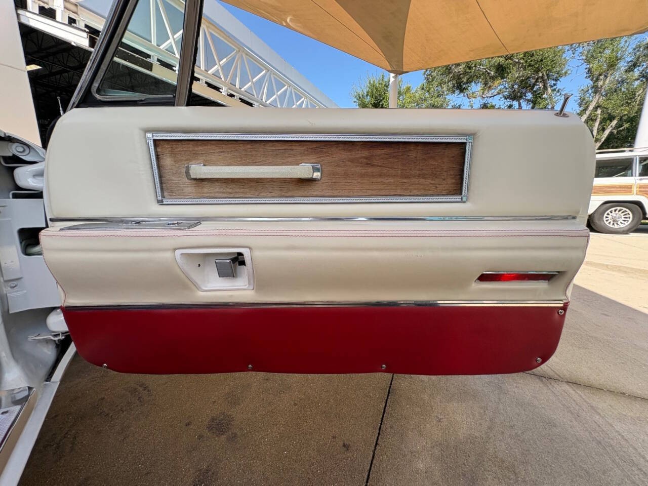 Cadillac-DeVille-1968-Convertible-36