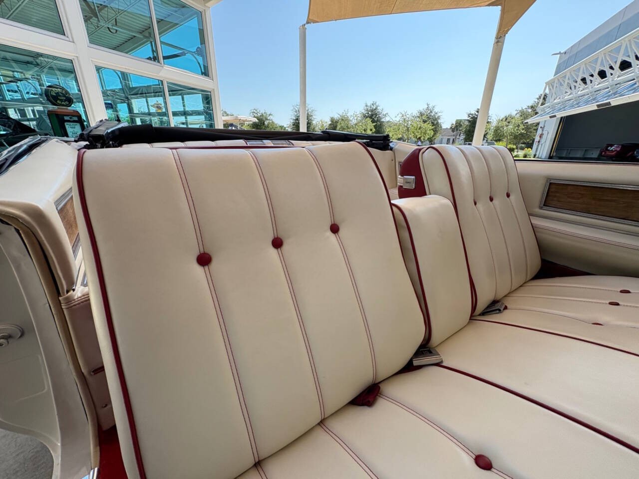 Cadillac-DeVille-1968-Convertible-39