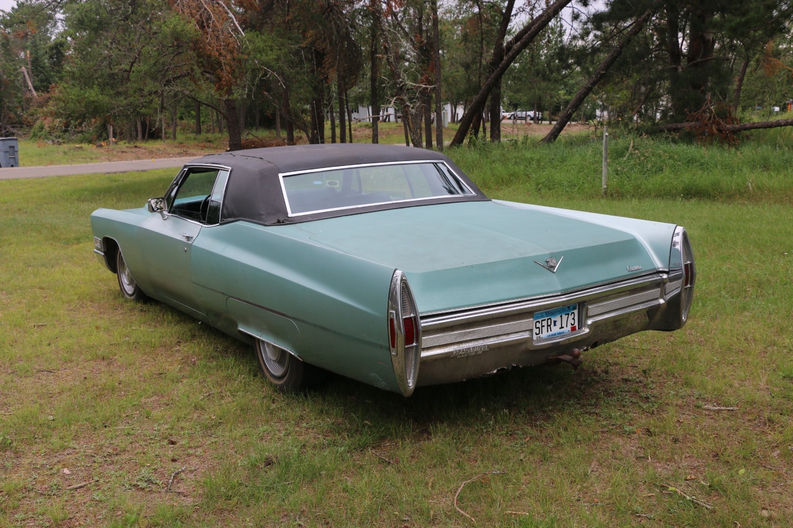 Cadillac-DeVille-1968-Coupe-1