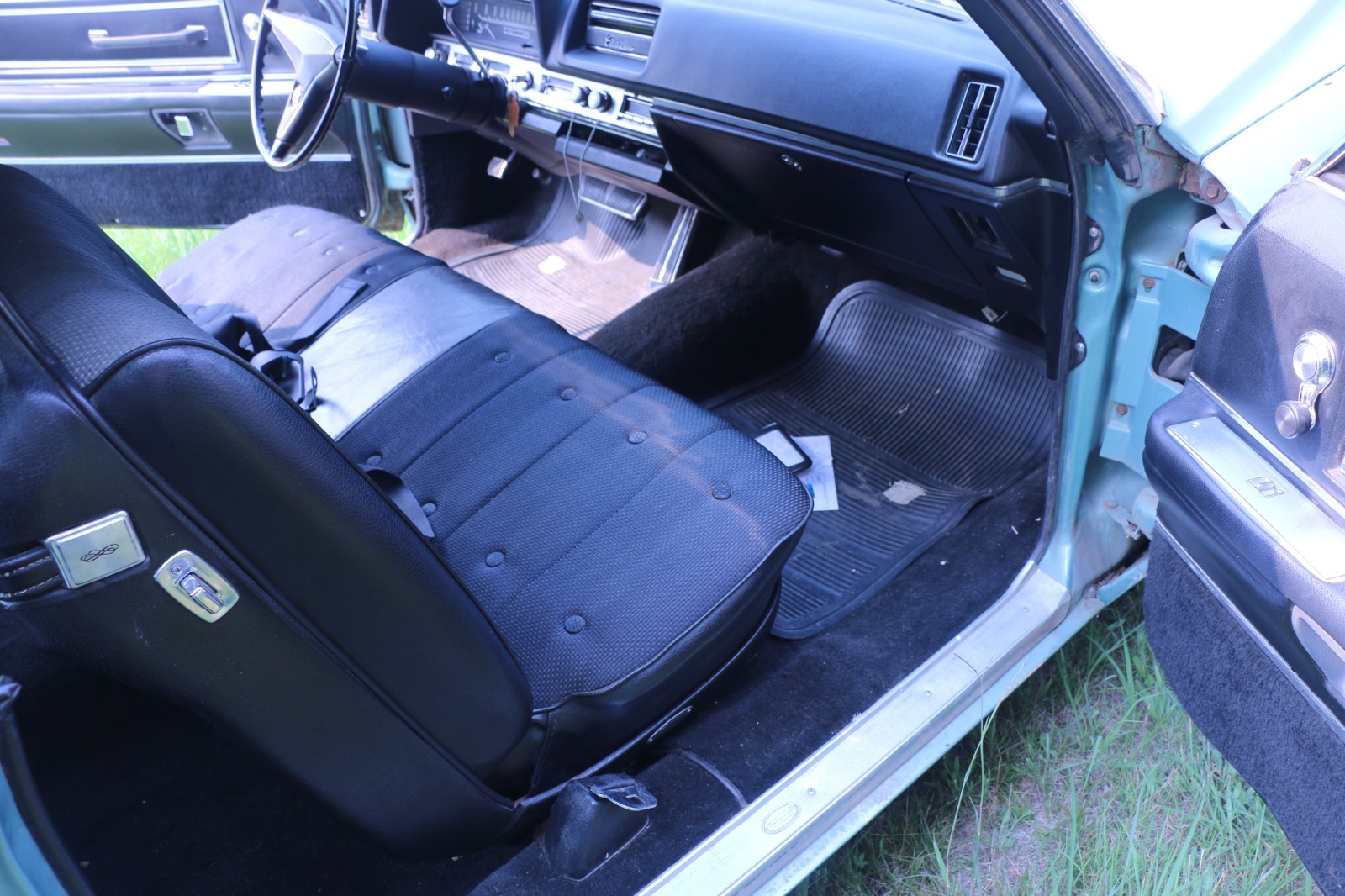Cadillac-DeVille-1968-Coupe-17