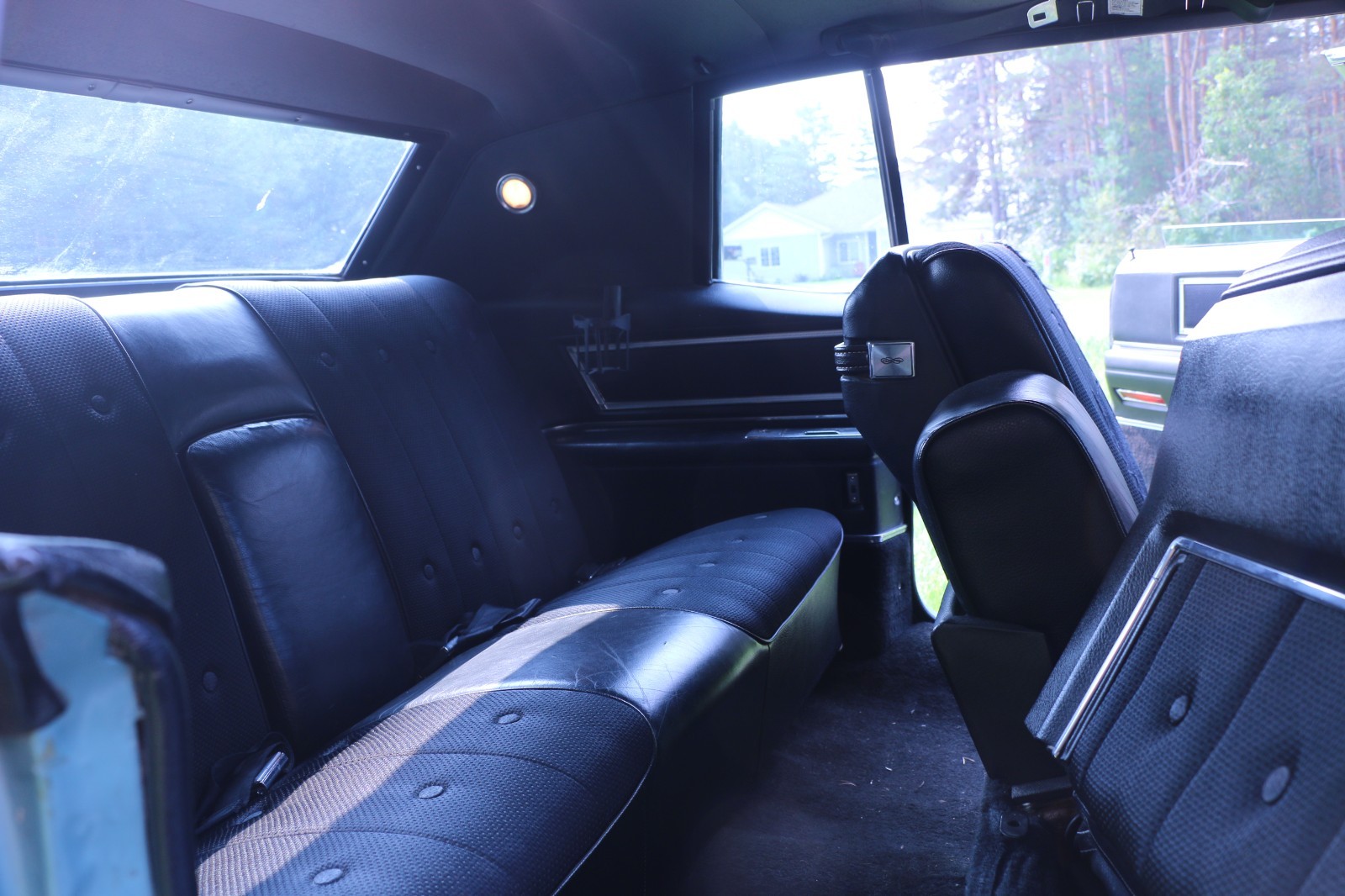 Cadillac-DeVille-1968-Coupe-18