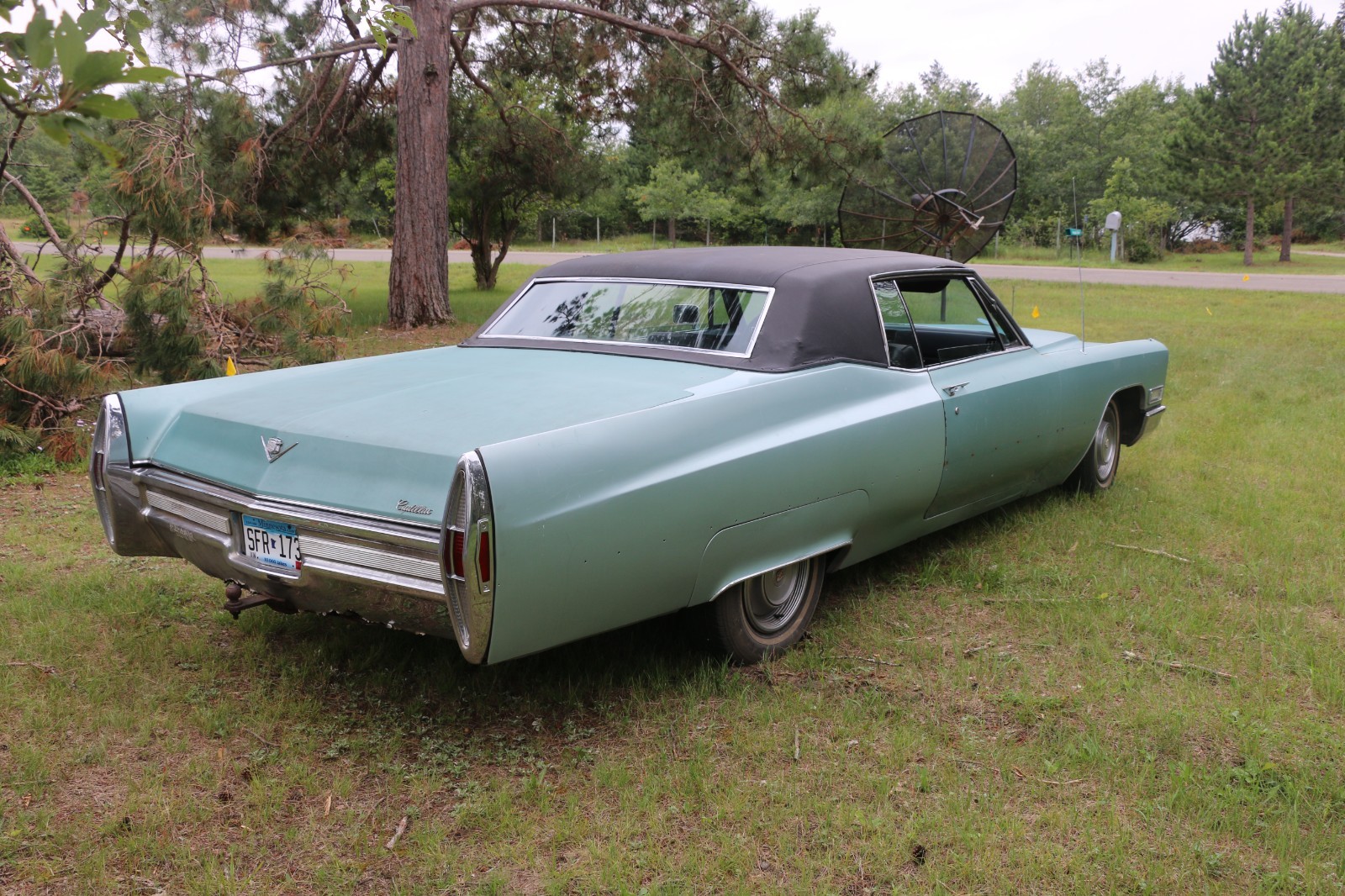 Cadillac-DeVille-1968-Coupe-3