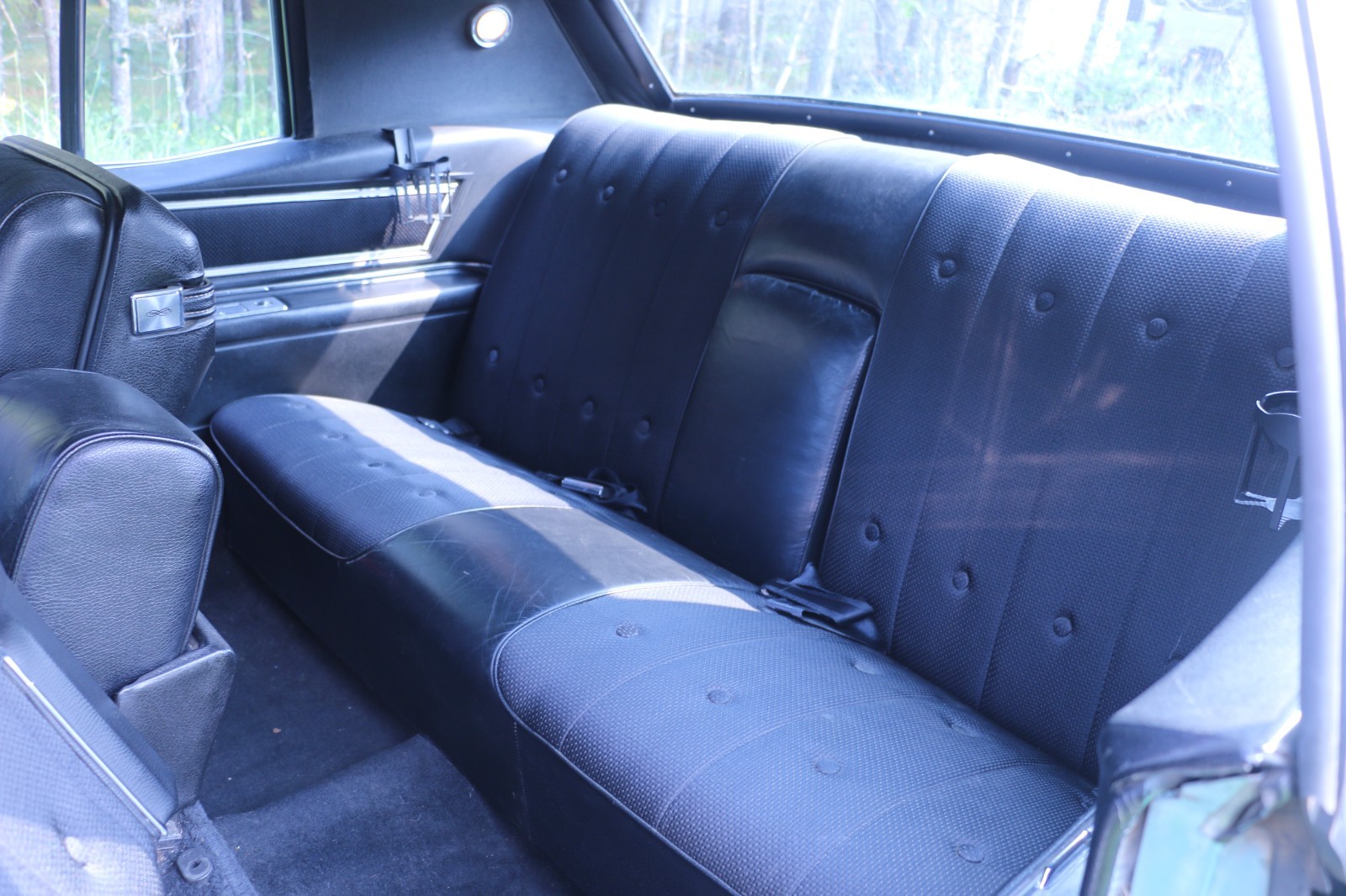 Cadillac-DeVille-1968-Coupe-5
