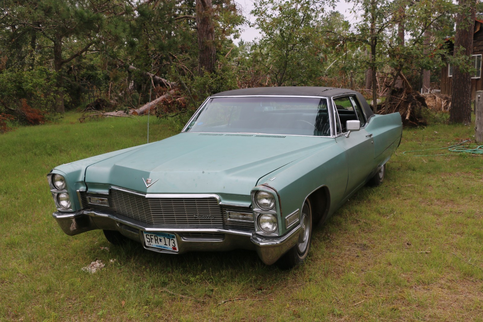 Cadillac-DeVille-1968-Coupe