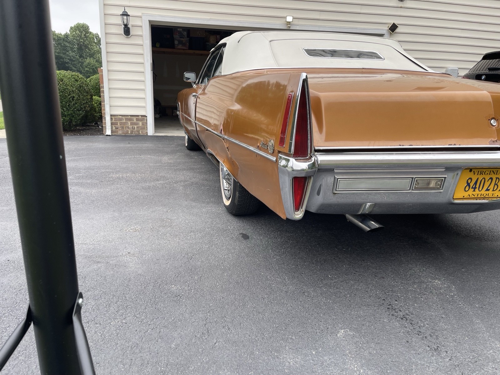 Cadillac-DeVille-1970-11