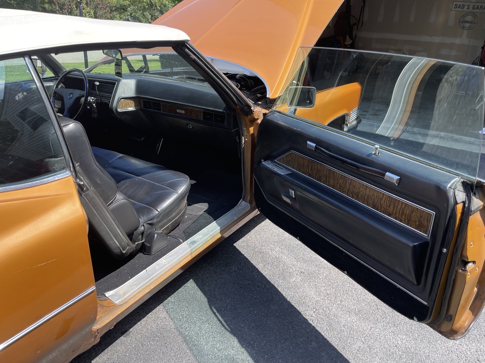 Cadillac-DeVille-1970-21